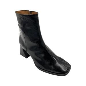 Intentionally Women's Taffy Blank Leather Ankle Boots Black - Medium